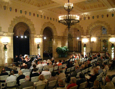 Music-Series-with-lincoln-trio